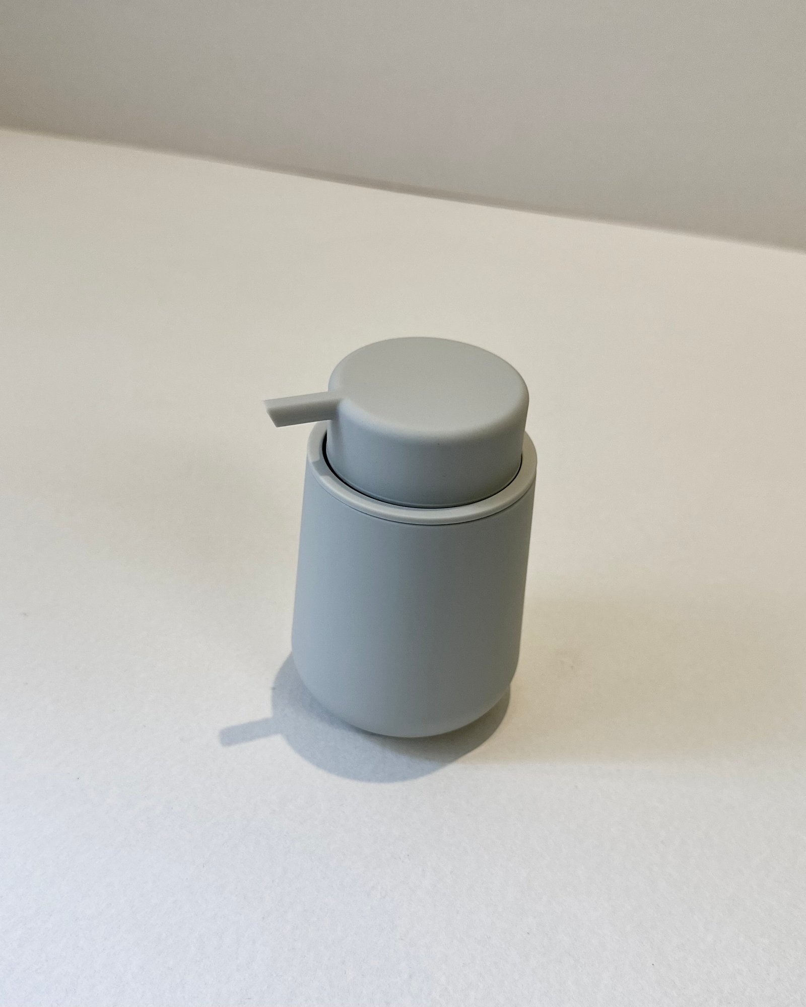 موزّع صابون SoftPour