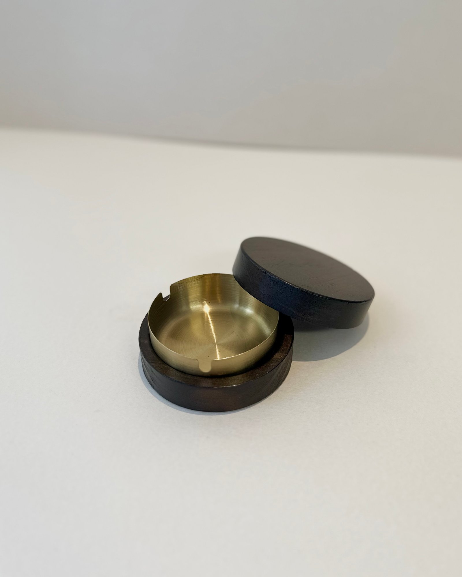 منفضة سجائر Vorn G 